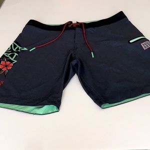 SULLEN ART MEN'S SUPER STRETCH BOARD SHORTS SIZE 34W